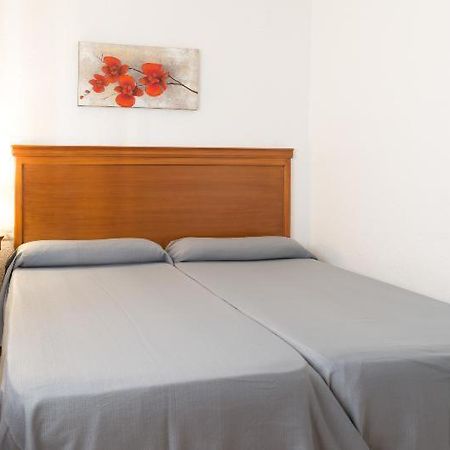 Gemelos 4 Benidorm Habitación foto